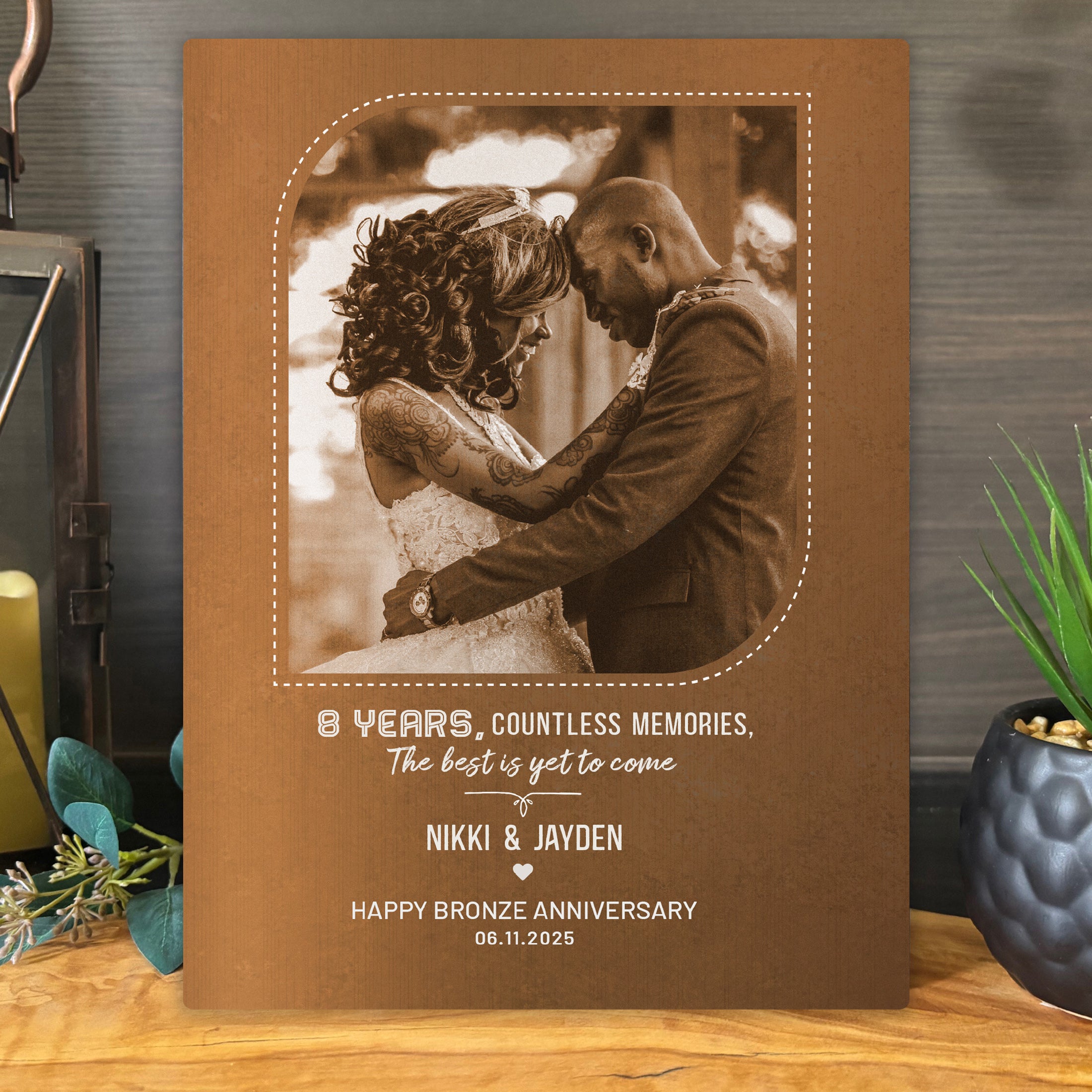 Personalized 8th anniversary photo on metal, with broze color with the couple&